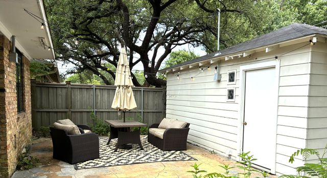 6755 E Mockingbird Lane, Dallas, TX 75214
