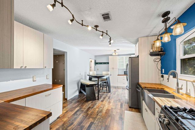 9190 Brunson Rd, Pensacola, FL 32514