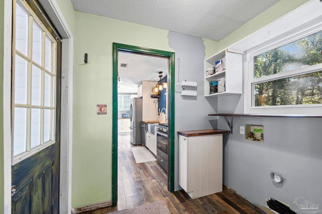 9190 Brunson Rd, Pensacola, FL 32514