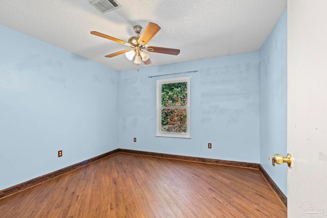 9190 Brunson Rd, Pensacola, FL 32514