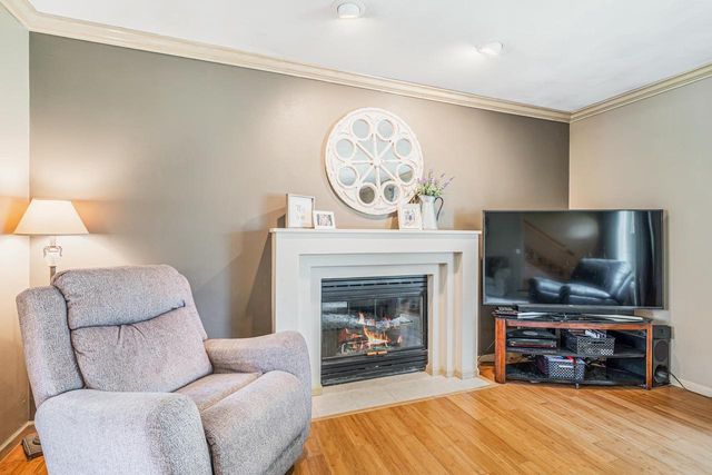 2767 OAKWOOD CIRCLE, Oshkosh, WI 54904
