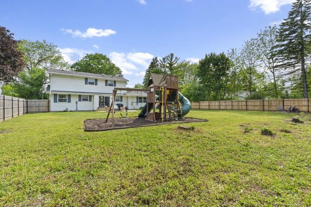 5150 W Fairy Chasm ROAD, Brown Deer, WI 53223