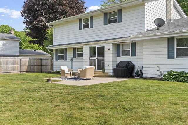 5150 W Fairy Chasm ROAD, Brown Deer, WI 53223