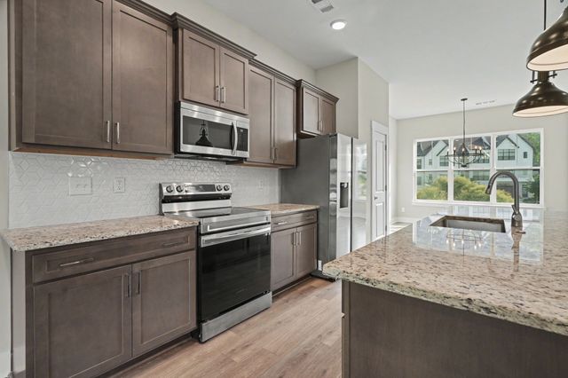 239 Stonecrest Cir, Nashville, TN 37209