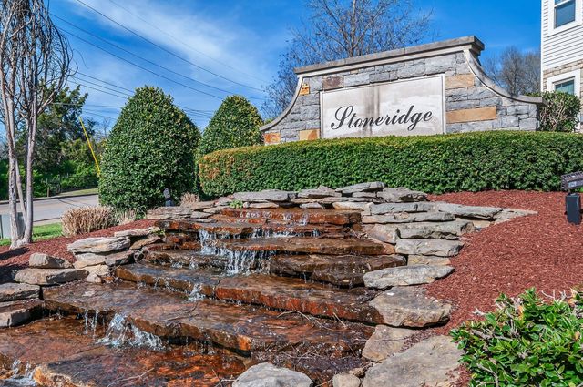 239 Stonecrest Cir, Nashville, TN 37209