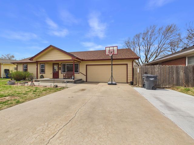1313 N Meridian Ave, Wichita, KS 67203