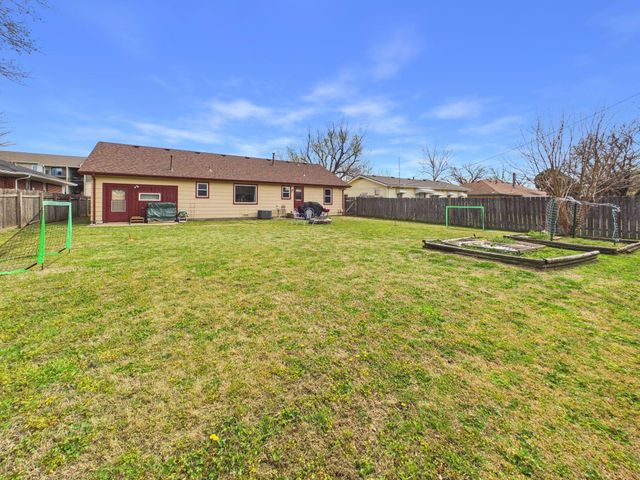 1313 N Meridian Ave, Wichita, KS 67203