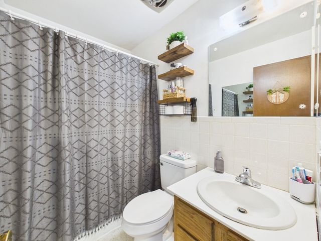 1313 N Meridian Ave, Wichita, KS 67203