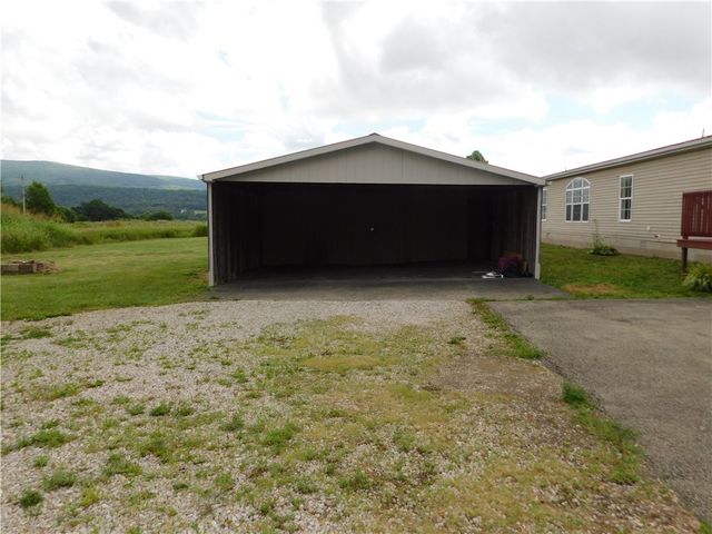 140 Firestone Road, Georges Twp, PA 15478