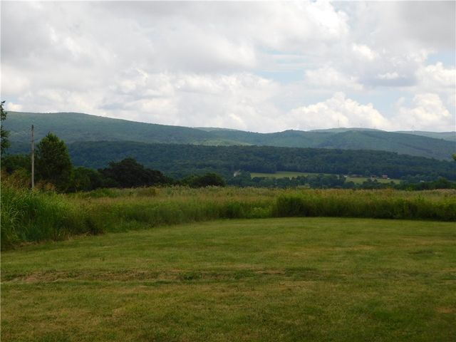 140 Firestone Road, Georges Twp, PA 15478