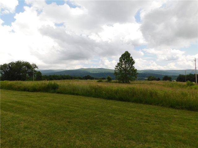 140 Firestone Road, Georges Twp, PA 15478