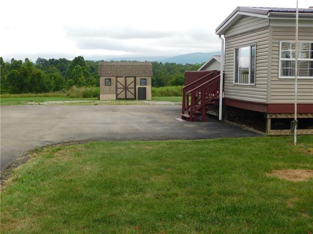 140 Firestone Road, Georges Twp, PA 15478