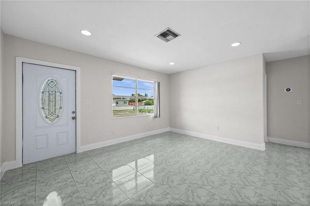 404 Leeland Heights BLVD W, Lehigh Acres, FL 33936