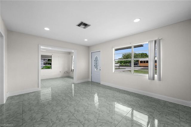 404 Leeland Heights BLVD W, Lehigh Acres, FL 33936