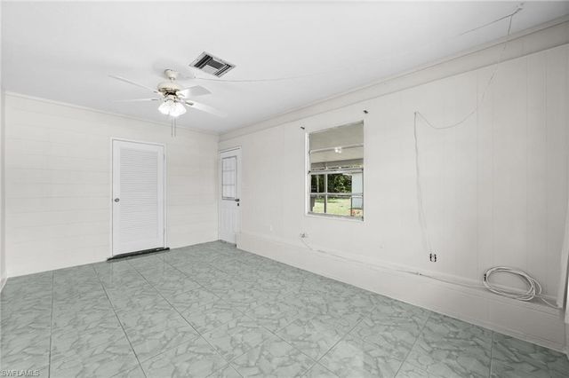 404 Leeland Heights BLVD W, Lehigh Acres, FL 33936