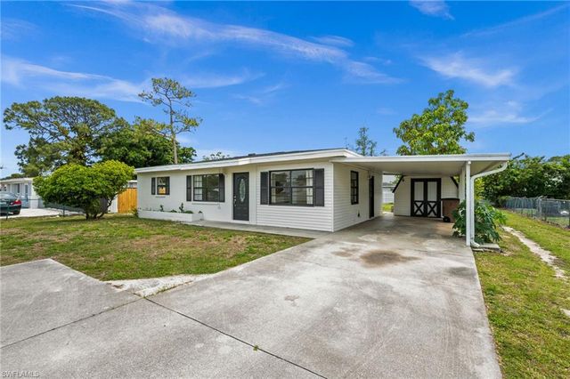 404 Leeland Heights BLVD W, Lehigh Acres, FL 33936