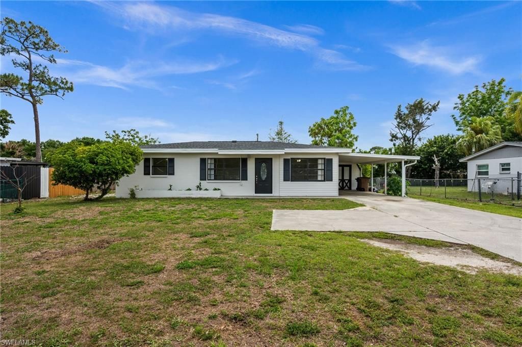 404 Leeland Heights BLVD W, Lehigh Acres, FL 33936