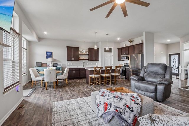 626 E Newville Trails Drive, Edgerton, WI 53534