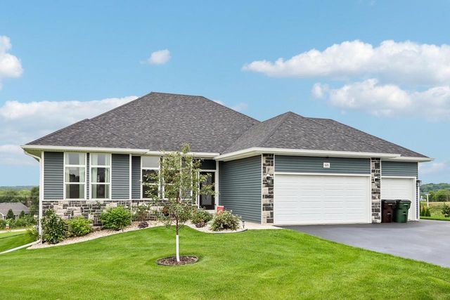 626 E Newville Trails Drive, Edgerton, WI 53534