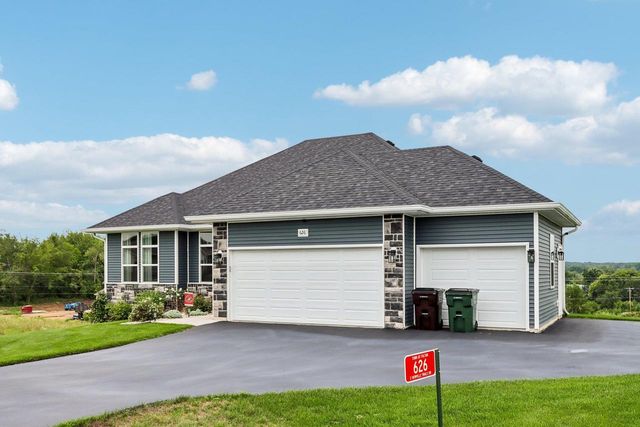 626 E Newville Trails Drive, Edgerton, WI 53534