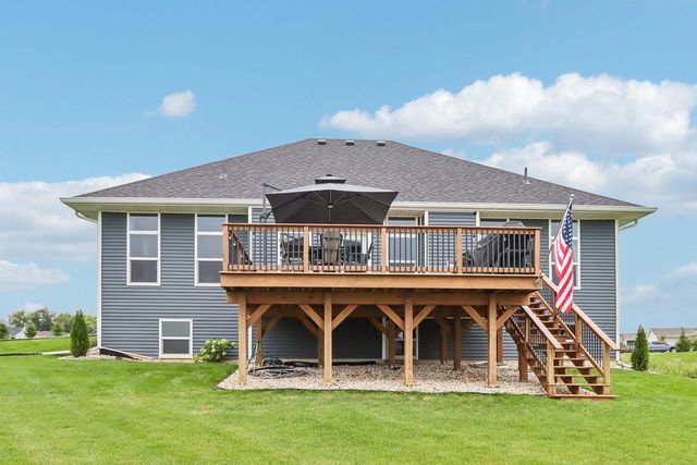 626 E Newville Trails Drive, Edgerton, WI 53534