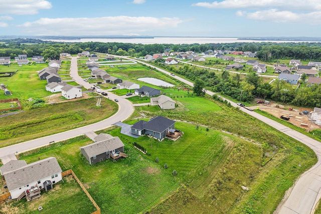 626 E Newville Trails Drive, Edgerton, WI 53534