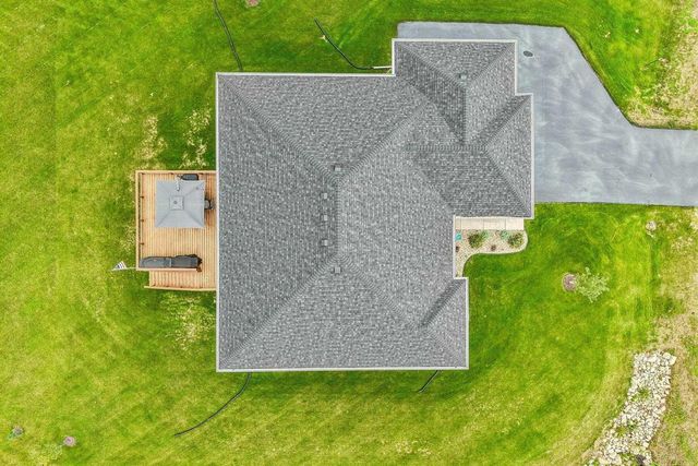 626 E Newville Trails Drive, Edgerton, WI 53534