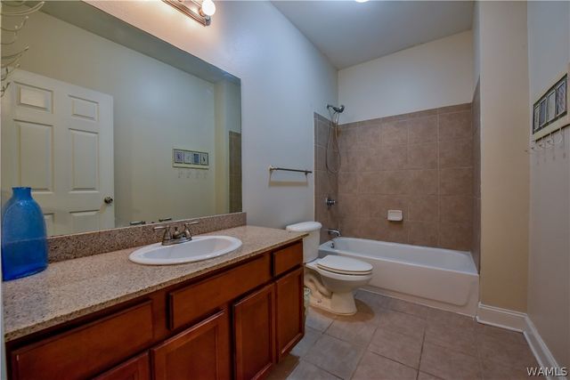 3218 Veterans Memorial 3103, Tuscaloosa, AL 35404