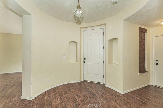 1377 Fenmore, Sanger, CA 93657