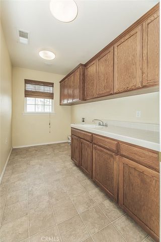 1377 Fenmore, Sanger, CA 93657