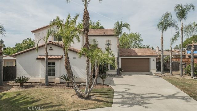 1377 Fenmore, Sanger, CA 93657