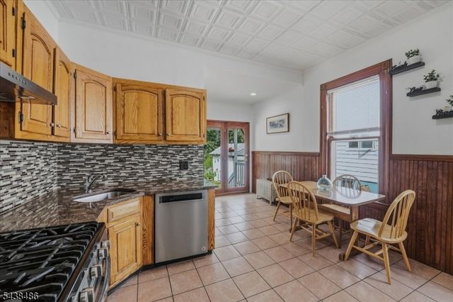 42 Rossmore Pl, Belleville Twp., NJ 07109