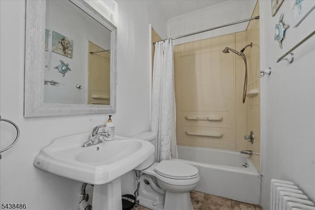 42 Rossmore Pl, Belleville Twp., NJ 07109
