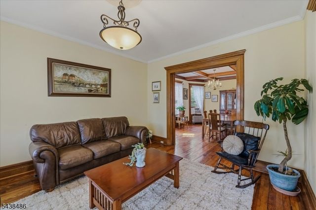 42 Rossmore Pl, Belleville Twp., NJ 07109
