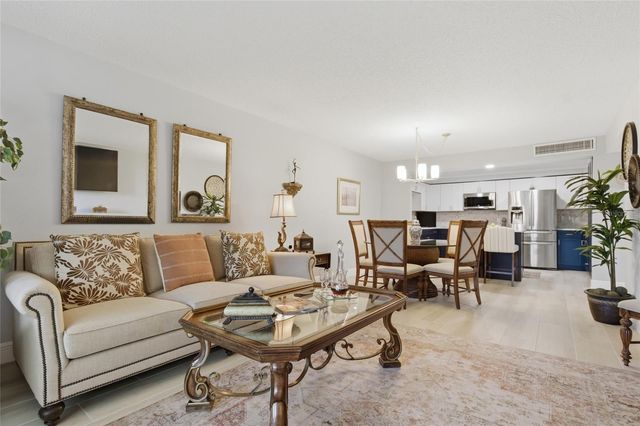 100 OAKMONT LANE 102, Belleair, FL 33756