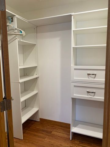 50 Plymouth Court 202B, Naperville, IL 60565