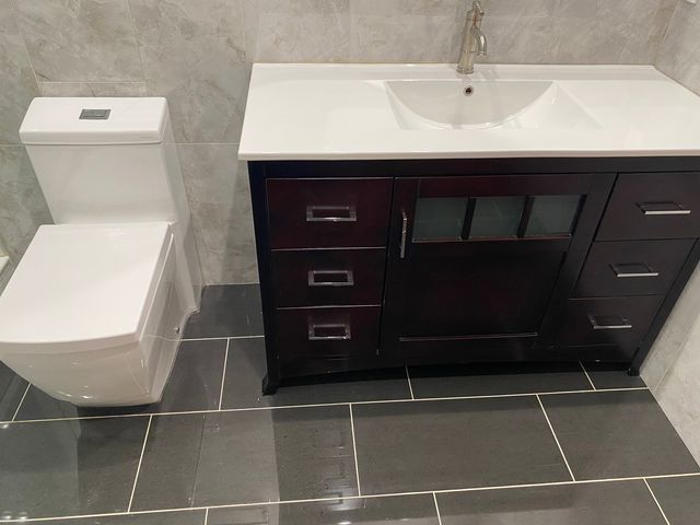 50 Plymouth Court 202B, Naperville, IL 60565