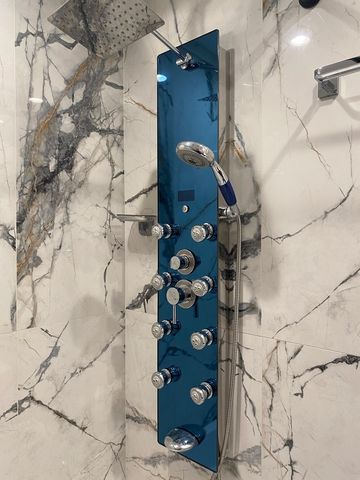 50 Plymouth Court 202B, Naperville, IL 60565