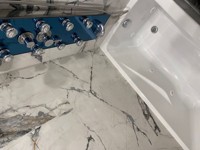 50 Plymouth Court 202B, Naperville, IL 60565