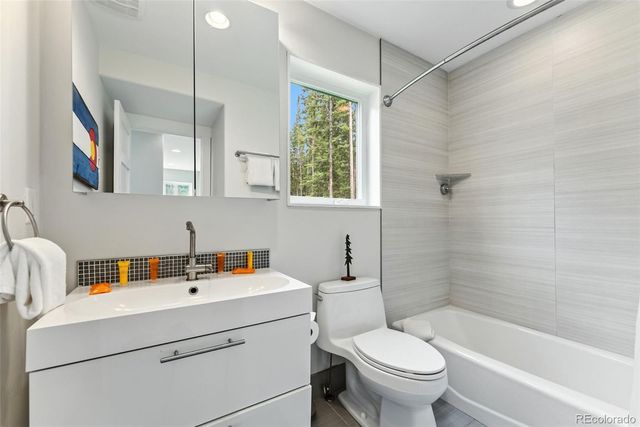 328 535, Breckenridge, CO 80424