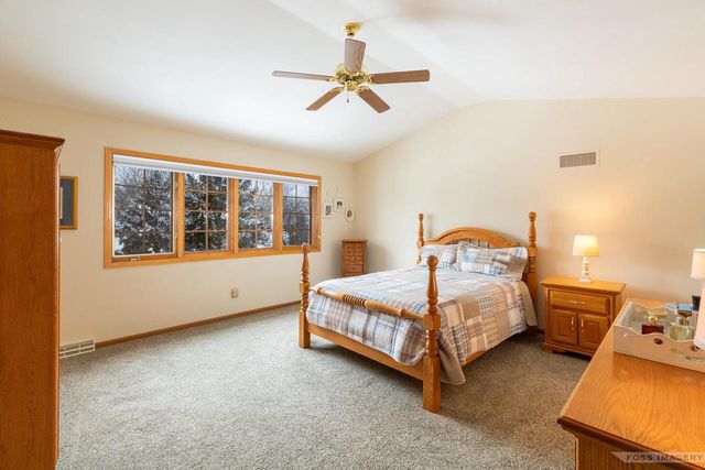 2742 Jasmine Drive, Fitchburg, WI 53711