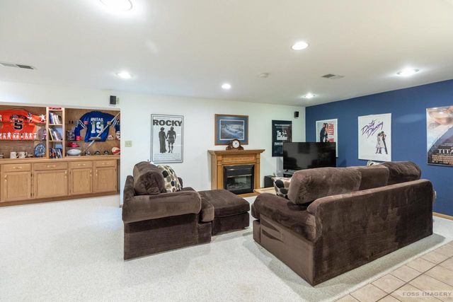 2742 Jasmine Drive, Fitchburg, WI 53711