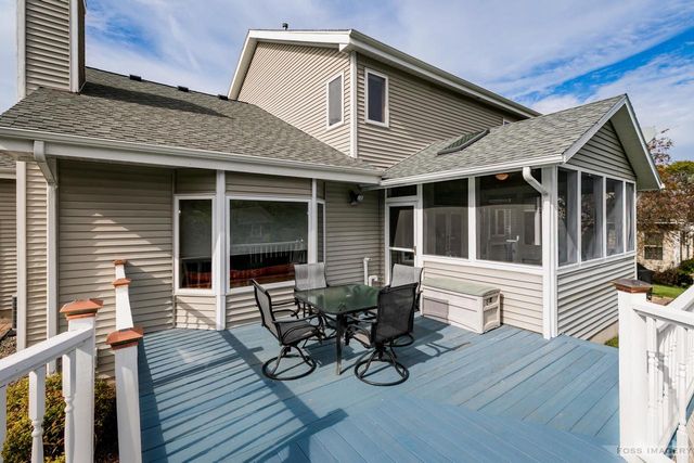 2742 Jasmine Drive, Fitchburg, WI 53711