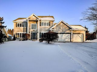 2742 Jasmine Drive, Fitchburg, WI 53711