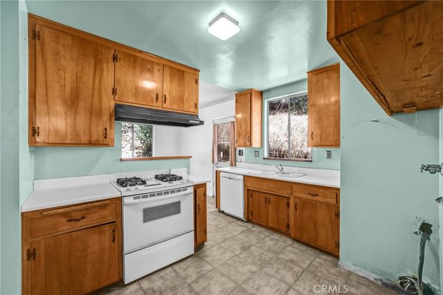 440 Sycamore Place, Sierra Madre, CA 91024