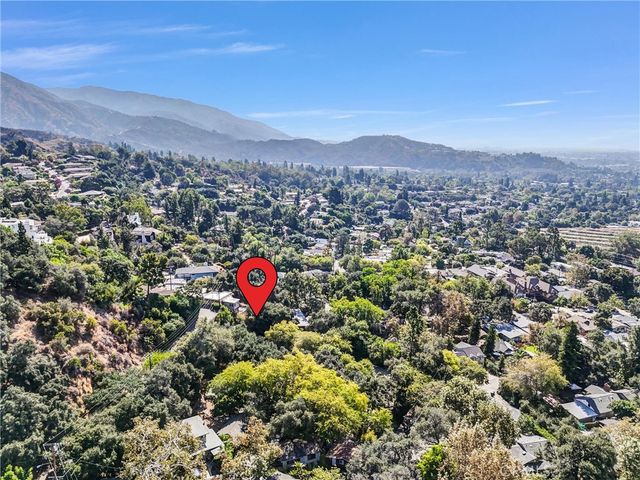 440 Sycamore Place, Sierra Madre, CA 91024