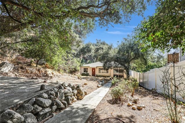 440 Sycamore Place, Sierra Madre, CA 91024