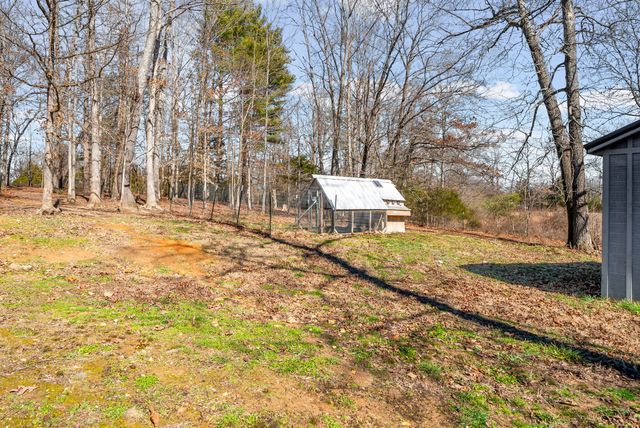 1663 Southside Rd, Southside, TN 37171