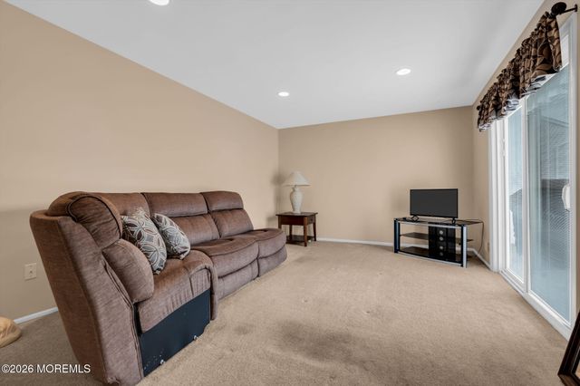 1 Trent Road, Tinton Falls, NJ 07753