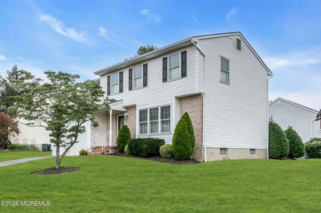 1 Trent Road, Tinton Falls, NJ 07753